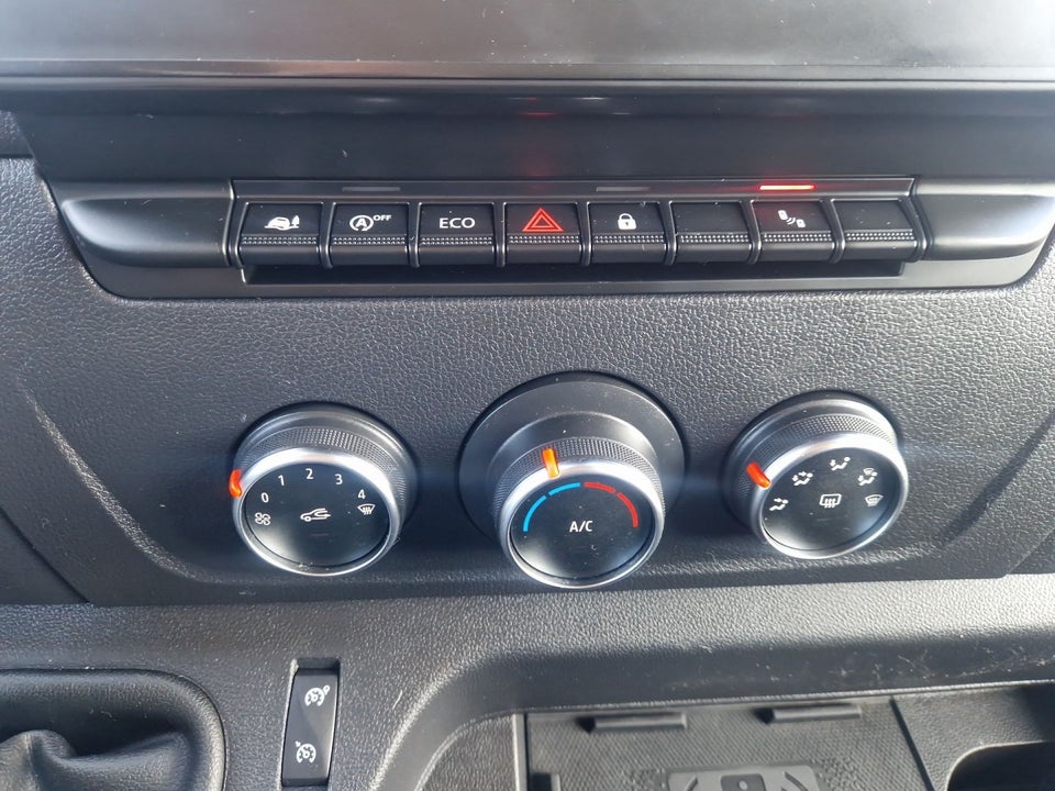 Renault Master IV T35 2,3 dCi 150 L3H2 Kassevogn