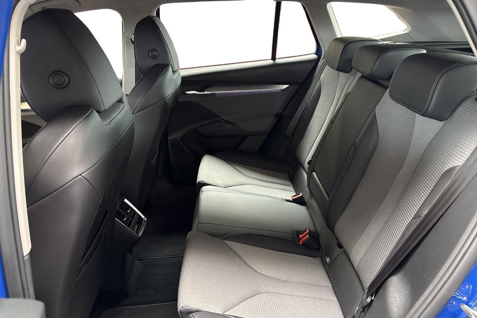 Skoda Enyaq 80 iV Loft 5d