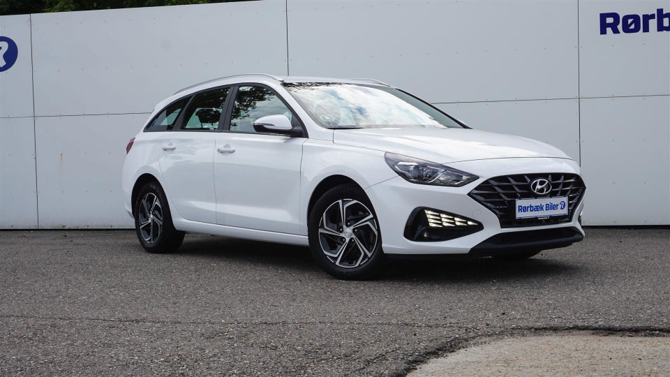 Hyundai i30 1,0 T-GDi Essential stc. DCT 5d