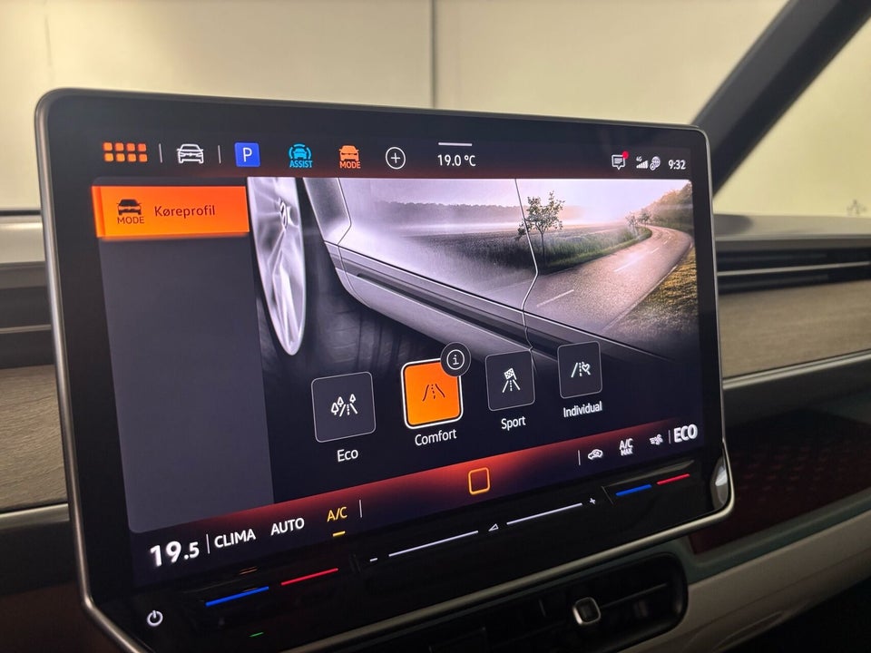 VW ID.Buzz 86 Style 7prs LWB 5d