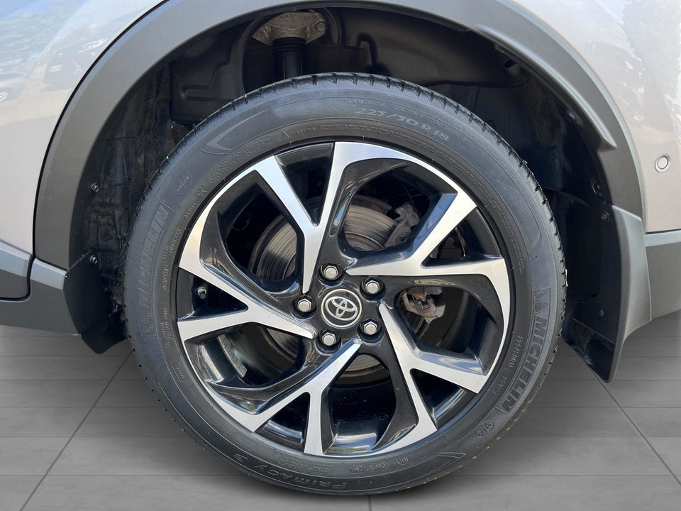 Toyota C-HR 1,8 Hybrid C-LUB Premium CVT 5d