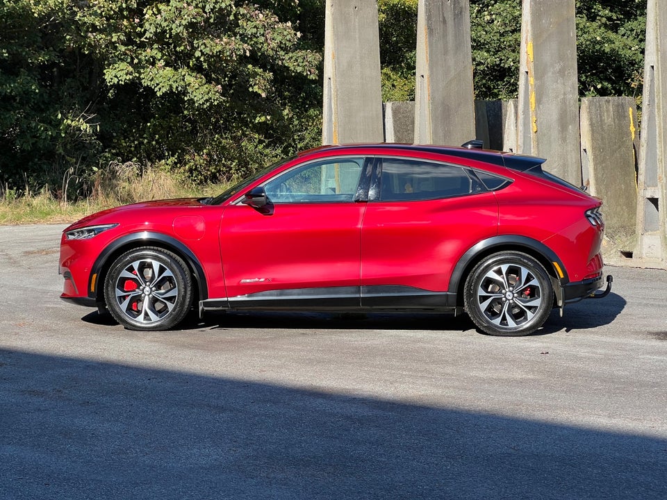 Ford Mustang Mach-E 98 Extended Range 5d