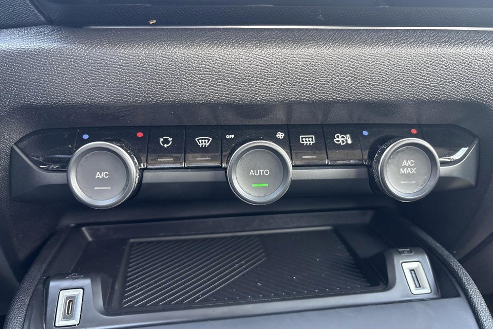 Citroën ë-C4 X 54 Plus 4d
