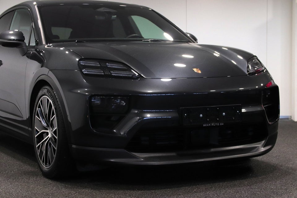 Porsche Macan 4 5d