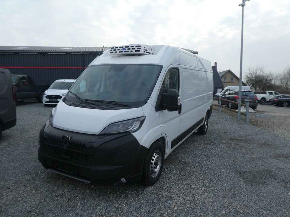 Peugeot Boxer 335 2,2 BlueHDi 140 L3H2 Premium EAT8