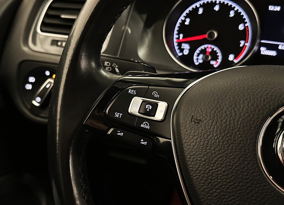 VW Golf VII 1,5 TSi 130 Comfortline Variant DSG 5d