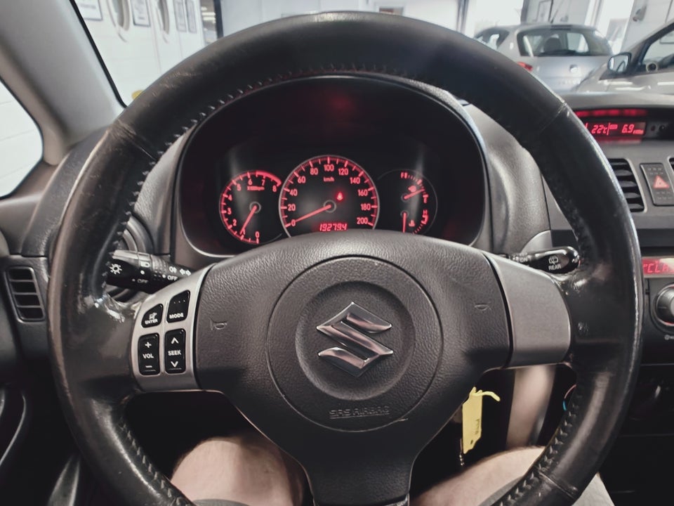 Suzuki SX4 1,6 GL-J 5d