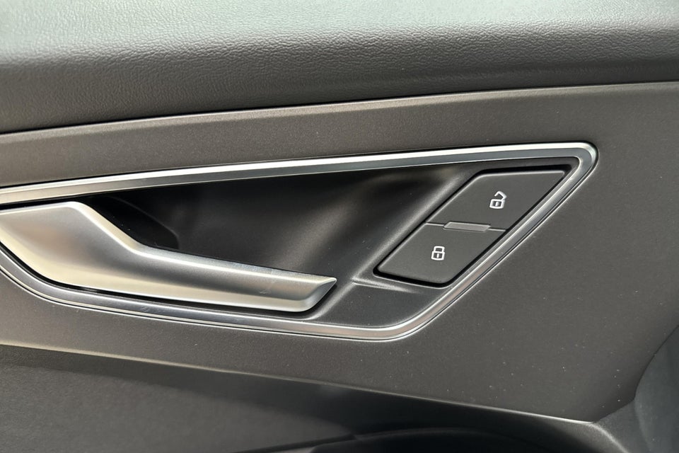 Audi Q4 e-tron performance 5d