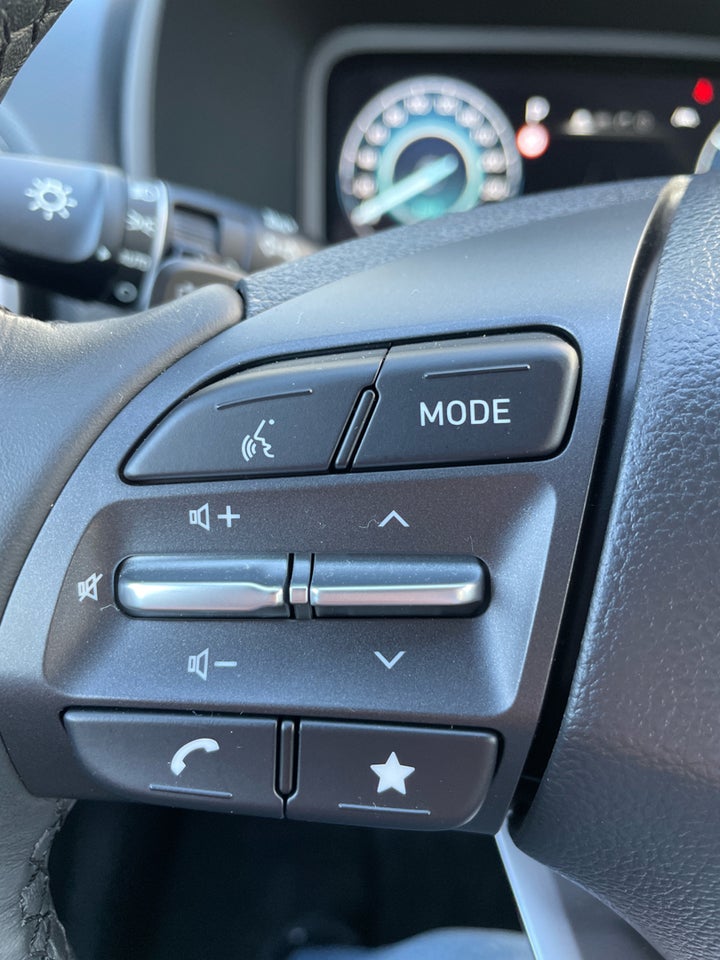 Hyundai Kona 64 EV Trend 5d