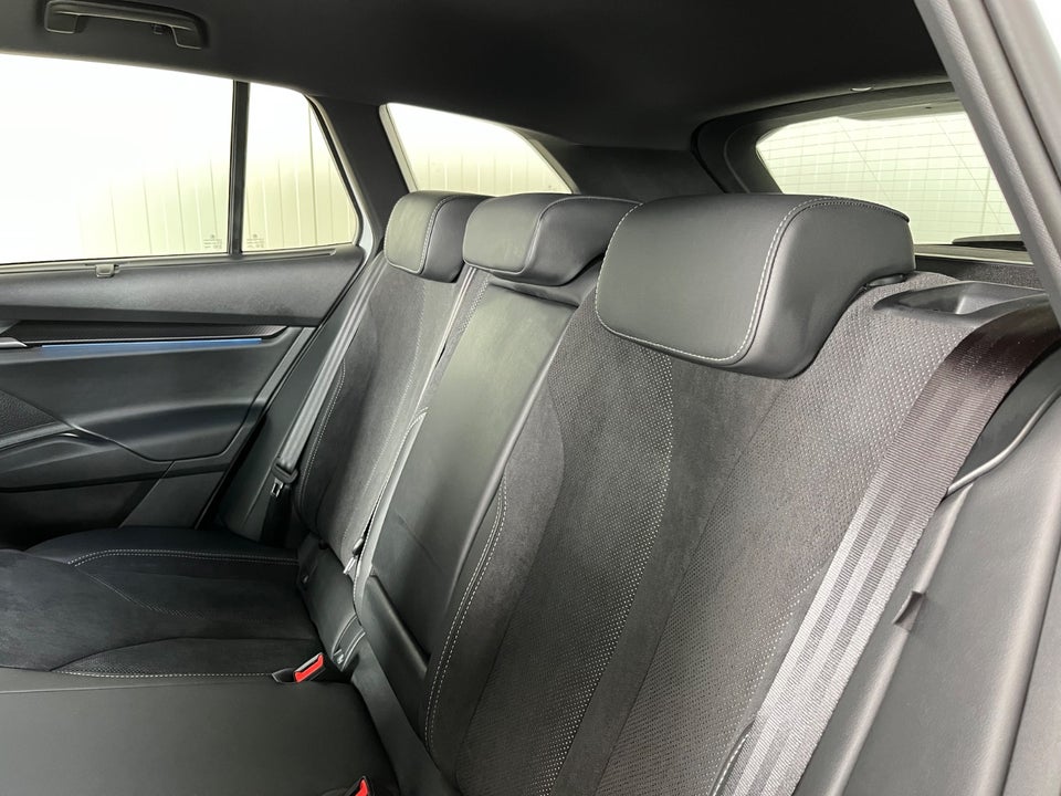 Skoda Enyaq 85 iV Sportline Advanced 5d