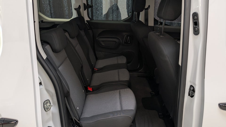 Toyota ProAce City Verso 50 Medium Family 5d
