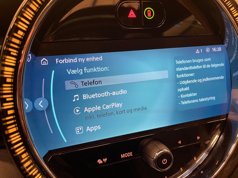 MINI Cooper SE Classic Trim 3d