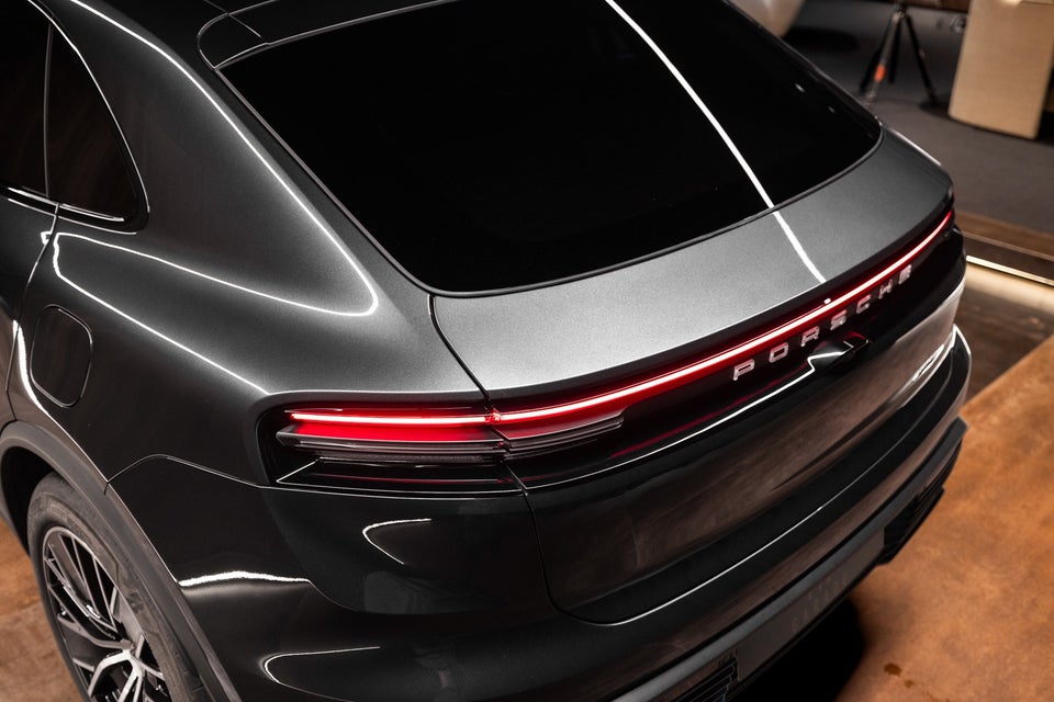 Porsche Macan 4 5d