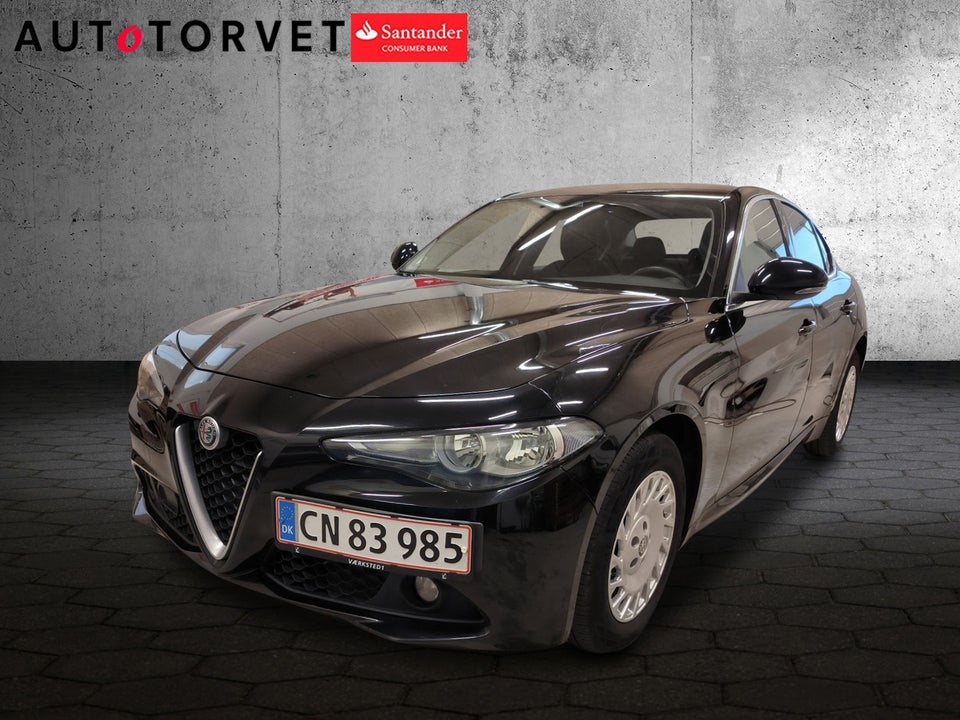 Alfa Romeo Giulia 2,2 JTD 180 aut. 4d