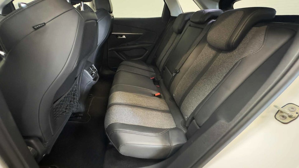 Peugeot 3008 1,6 BlueHDi 120 Allure 5d