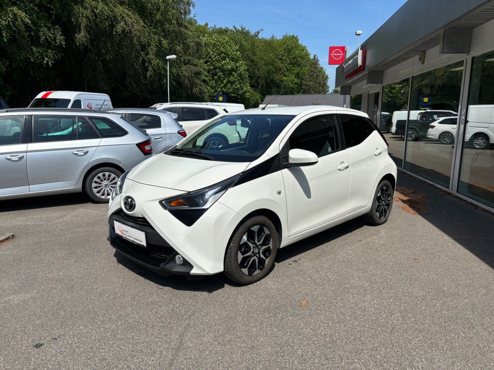 Toyota Aygo 1,0 VVT-i x-press 5d