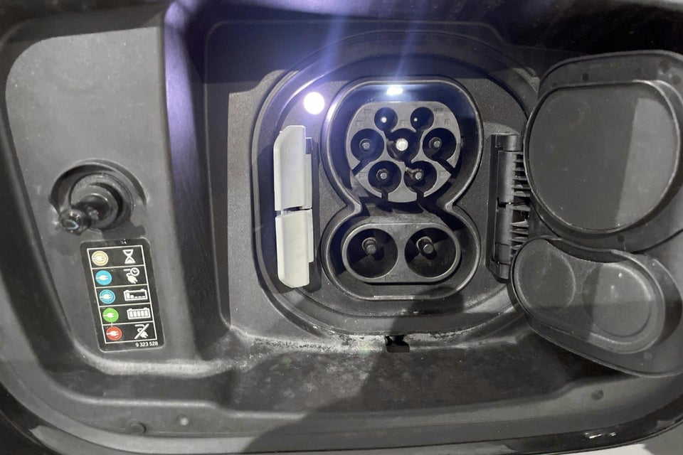 BMW iX1 xDrive30 X-Line 5d