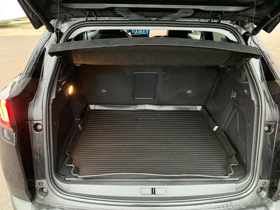 Peugeot 3008 1,6 Hybrid Allure EAT8 5d