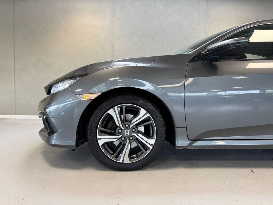 Honda Civic 1,5 VTEC Turbo Elegance CVT 4d