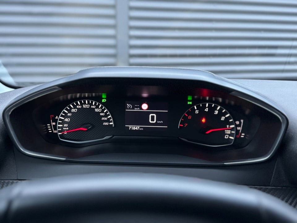 Peugeot 208 1,2 PureTech 100 Allure Pack 5d