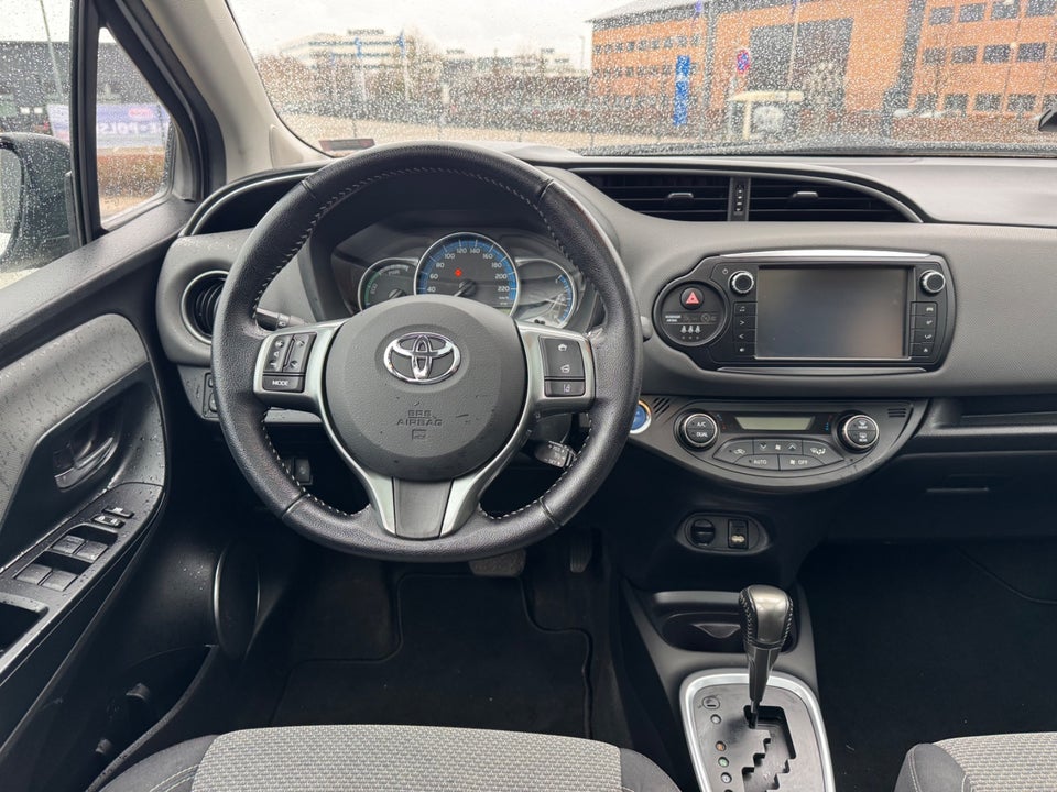 Toyota Yaris 1,5 Hybrid H3 e-CVT 5d