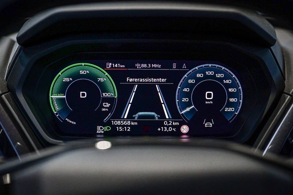 Audi Q4 e-tron 40 S-line 5d