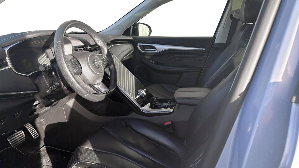 MG Marvel R Luxury 5d