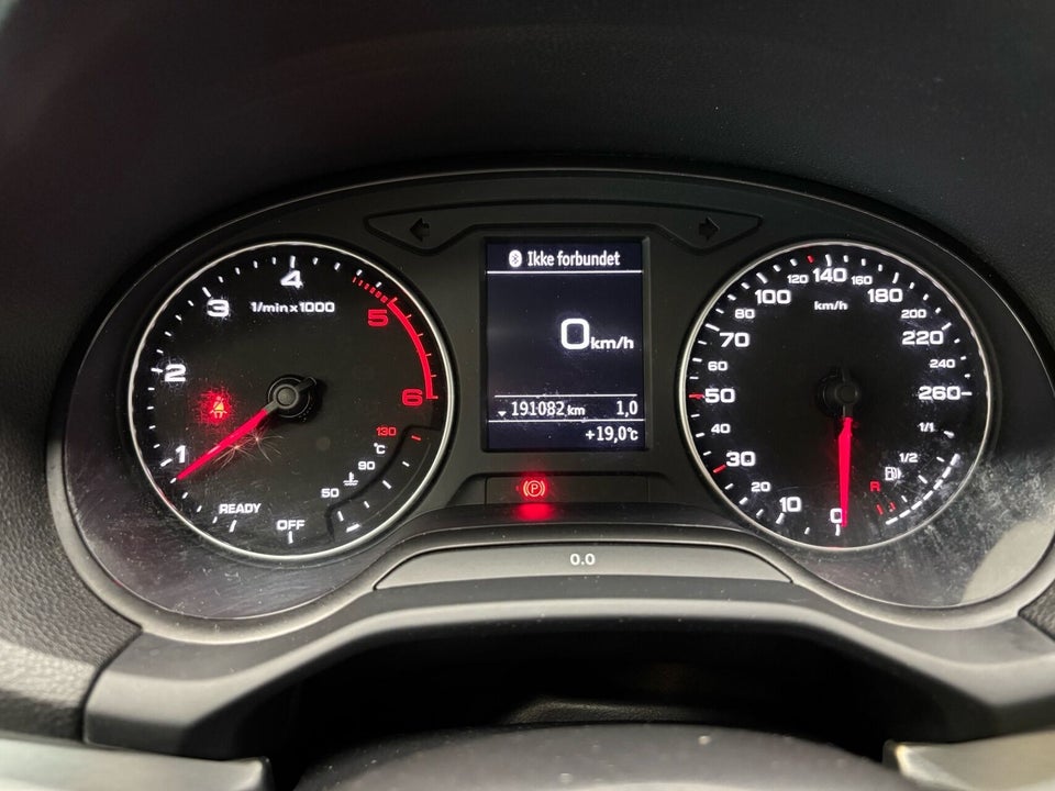 Audi Q2 30 TDi Sport 5d