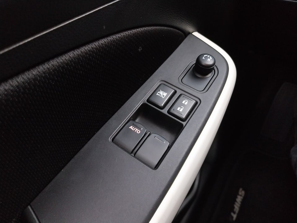 Suzuki Swift 1,2 Dualjet Action CVT 5d