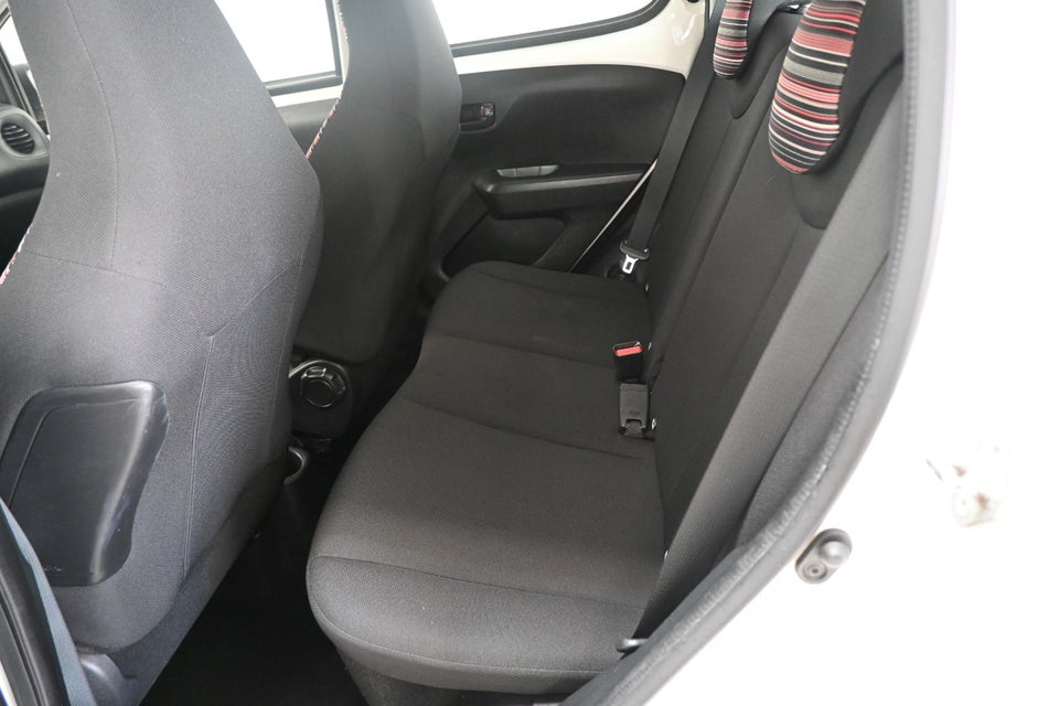 Citroën C1 1,0 VTi Attaque 5d