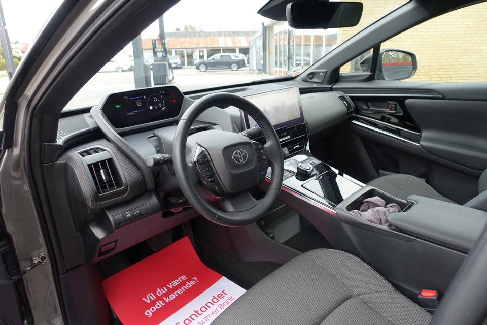 Toyota bZ4X Executive AWD 5d