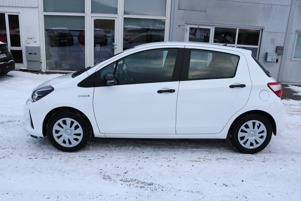Toyota Yaris 1,5 Hybrid H1 e-CVT 5d