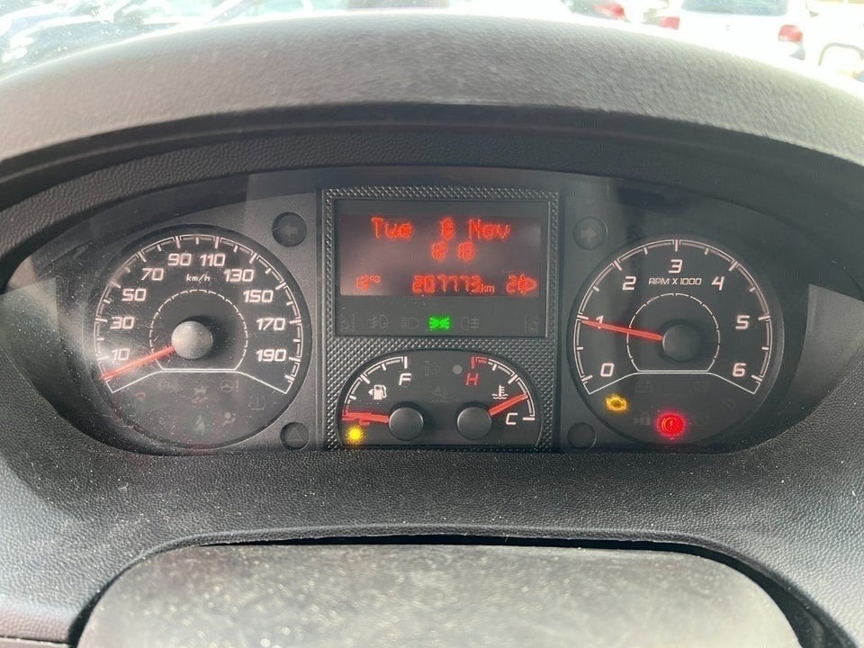 Peugeot Boxer 330 2,0 BlueHDi 130 L2H2