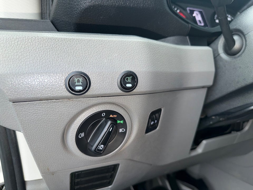 VW Crafter 35 2,0 TDi 177 Ladvogn L4