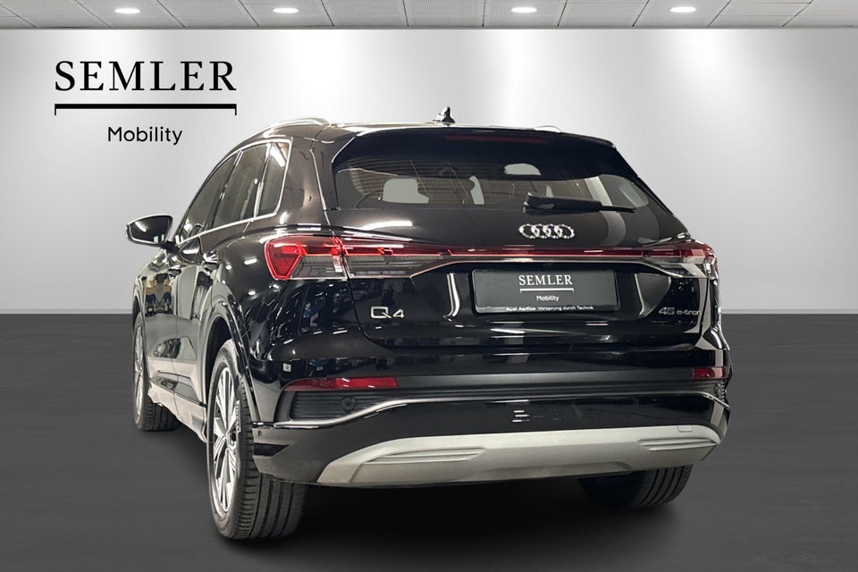 Audi Q4 e-tron 45 Progress 5d