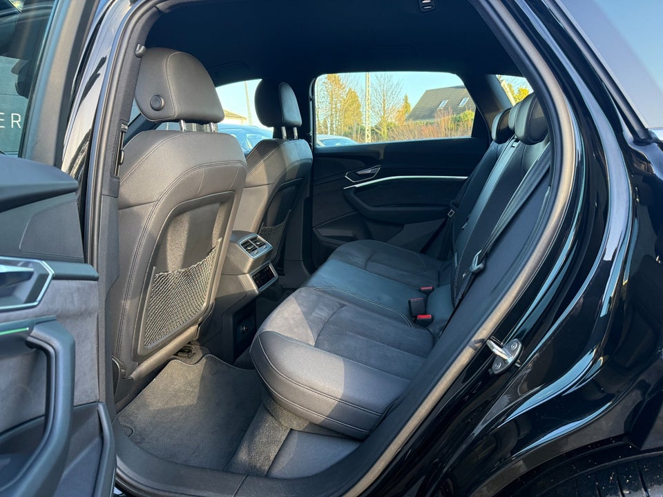 Audi e-tron 55 S-line quattro 5d