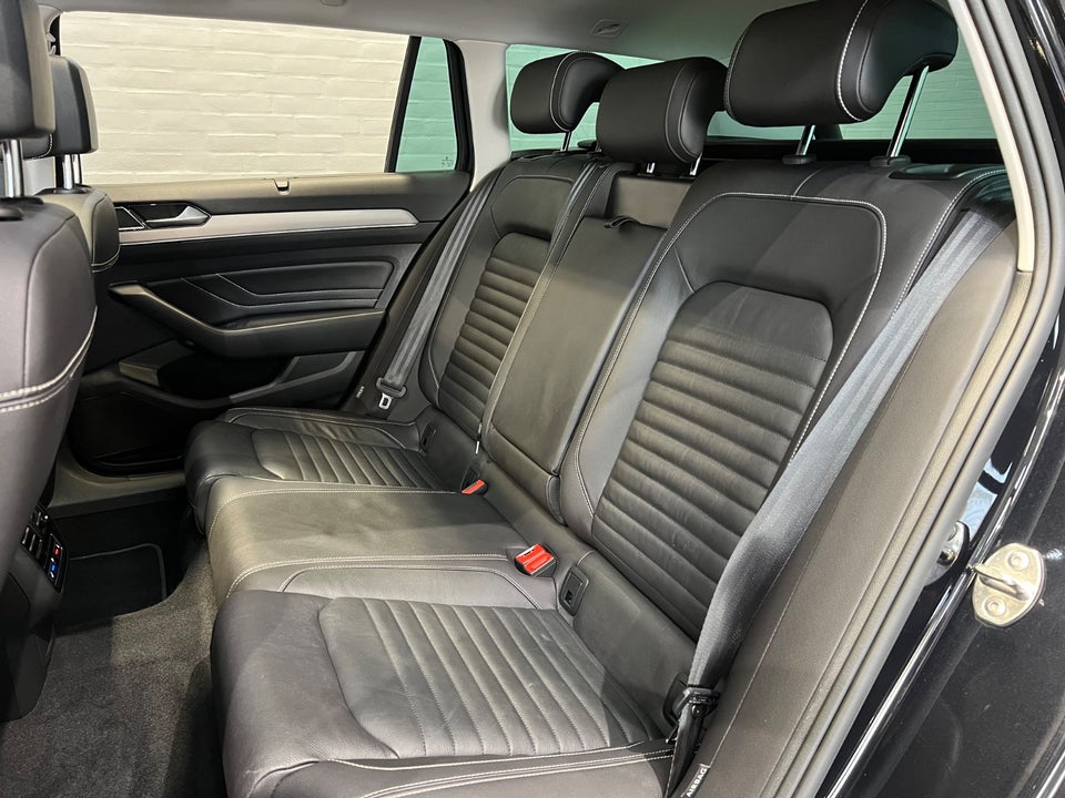 VW Passat 2,0 TDi 190 Elegance+ Variant DSG 5d