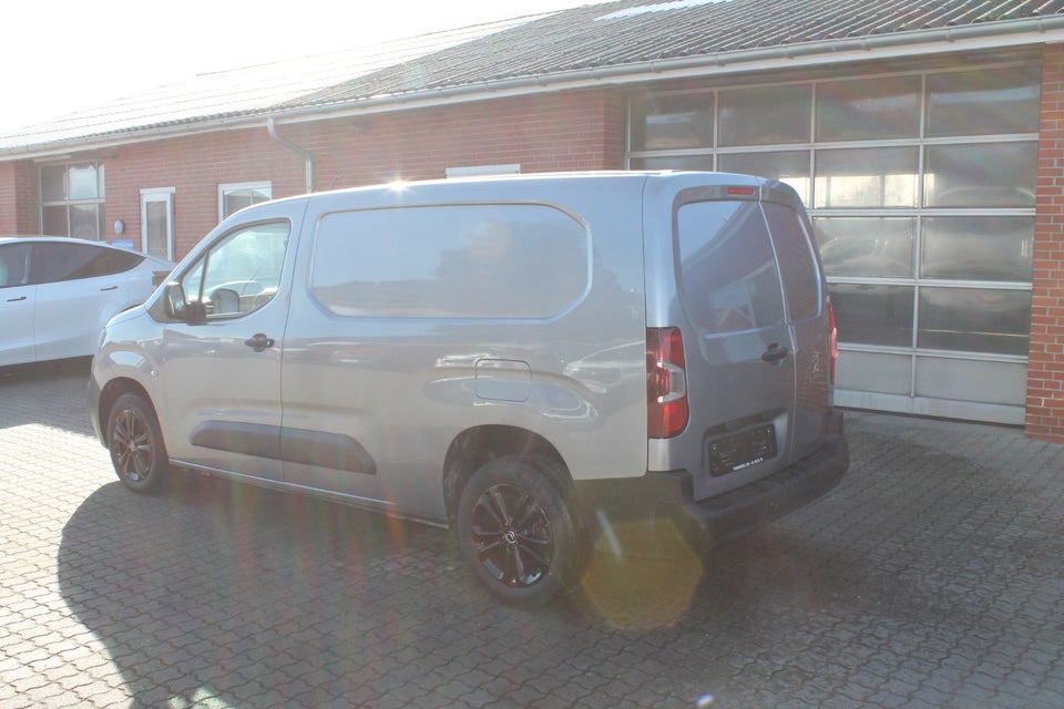 Peugeot Partner 1,5 BlueHDi 100 L2V2 Plus Van