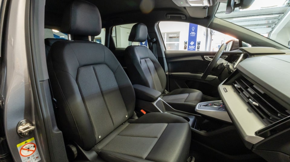 Audi Q4 e-tron 40 Advanced 5d