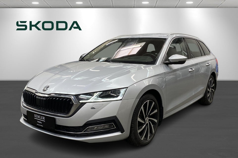 Skoda Octavia 1,4 TSi iV First Edition Combi DSG 5d