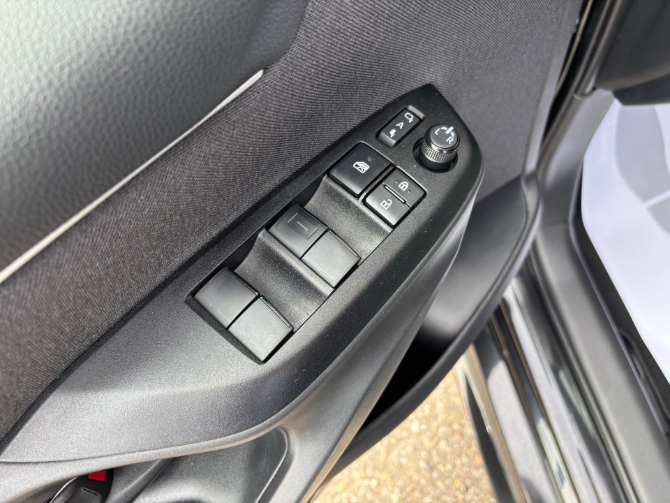 Toyota Yaris 1,5 Hybrid Style e-CVT 5d