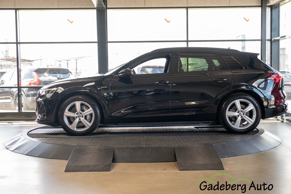 Audi e-tron 55 S-line quattro 5d