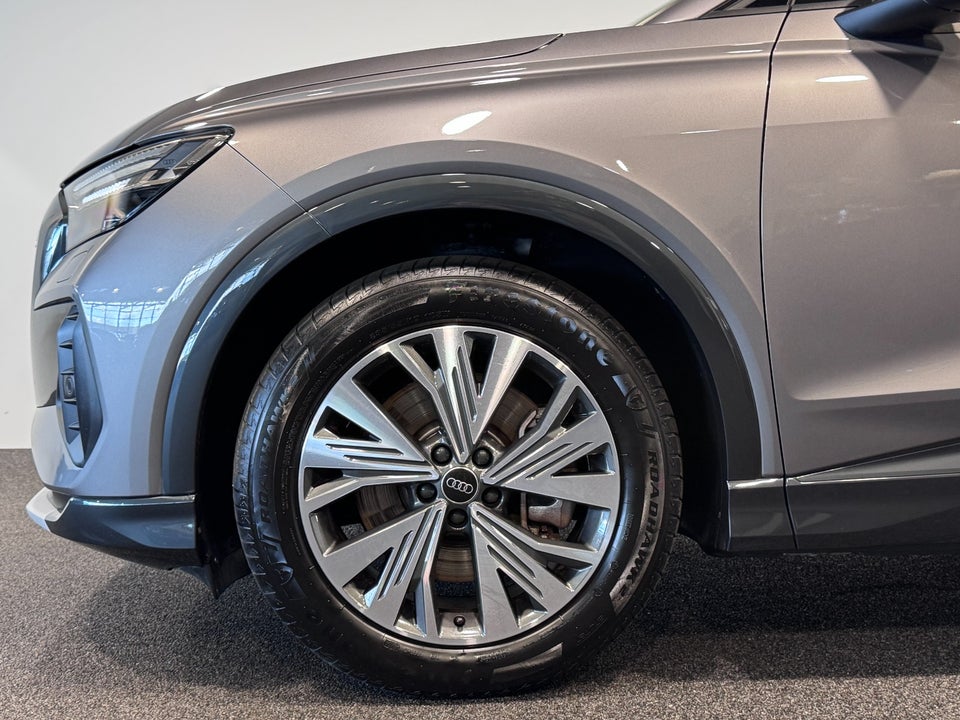 Audi Q4 e-tron 40 Advanced 5d