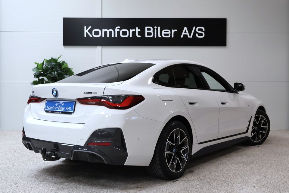 BMW i4 eDrive40 Fully Charged M-Sport 5d