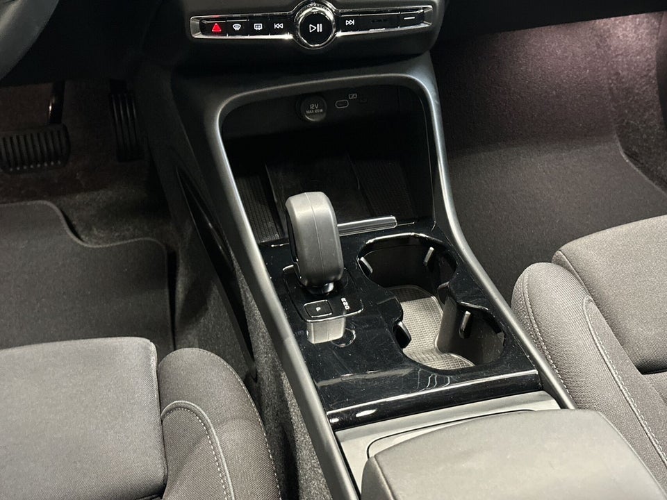 Volvo XC40 ReCharge Extended Range Plus 5d