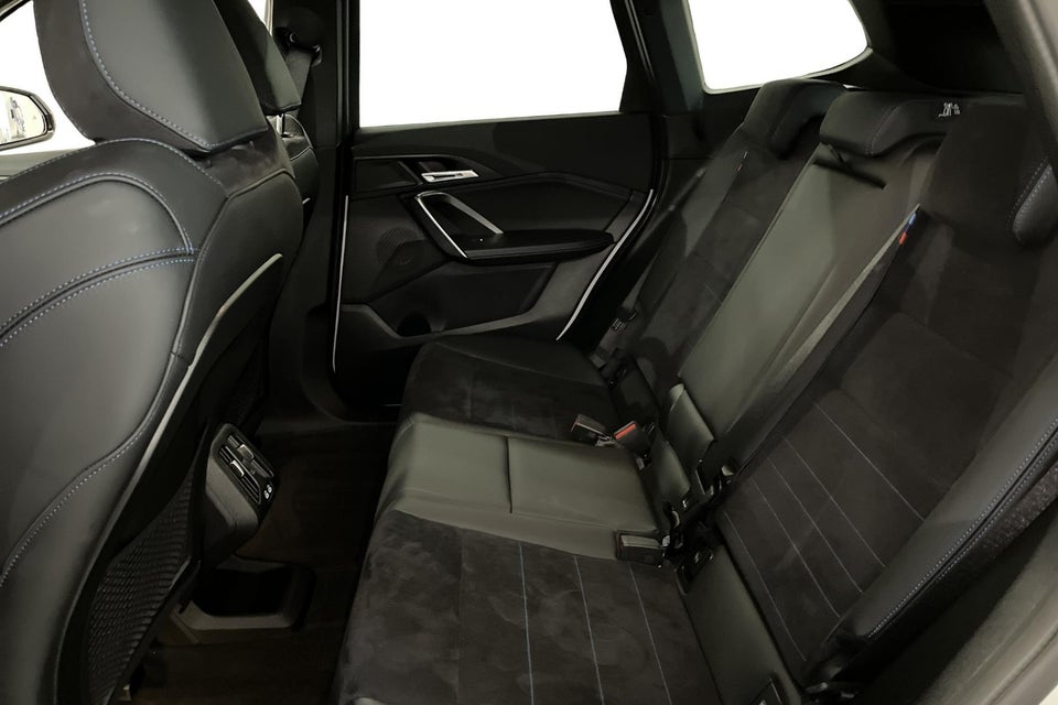 BMW iX1 eDrive20 M-Sport 5d