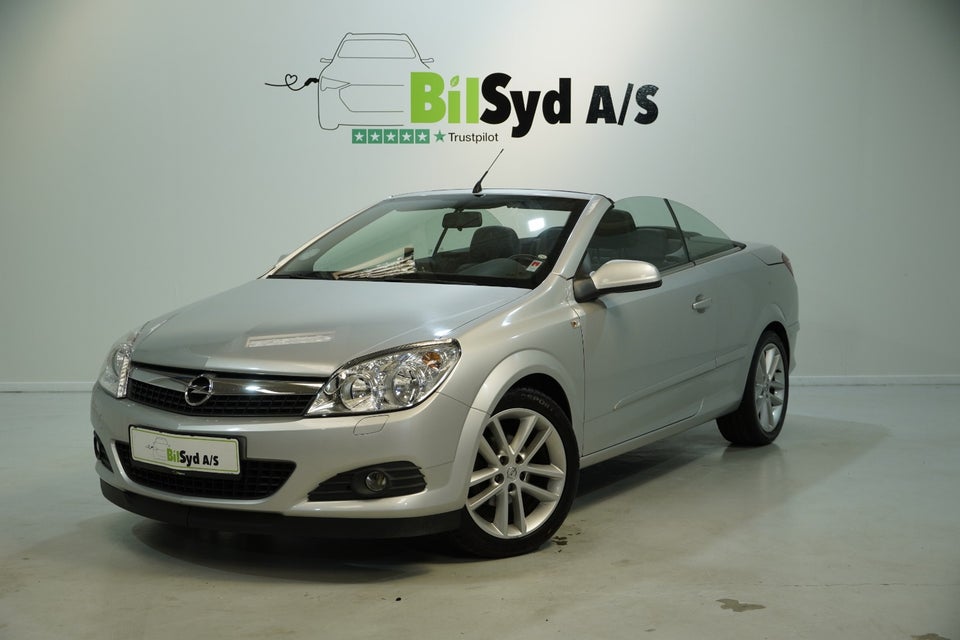 Opel Astra 1,8 16V Cosmo TwinTop 2d