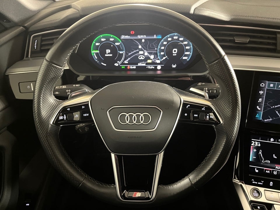 Audi e-tron 55 S-line quattro 5d