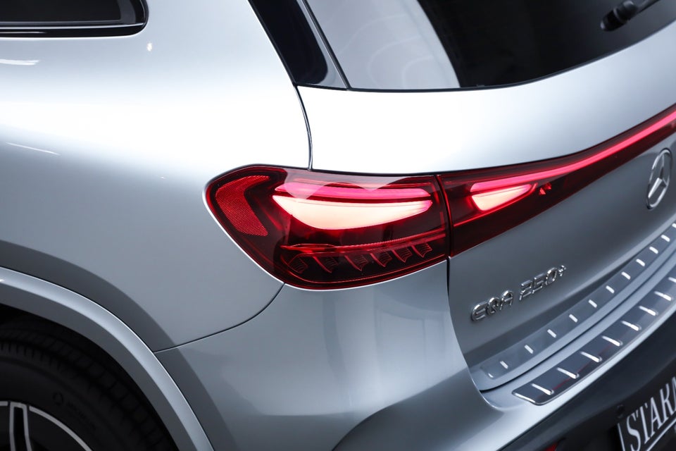Mercedes EQA250+ AMG Advance 5d