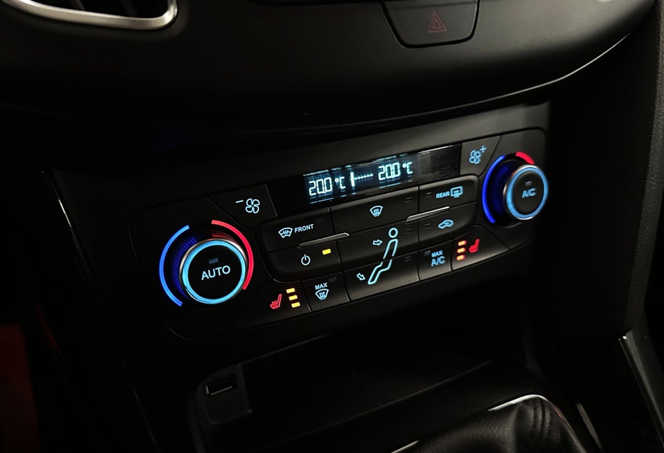 Ford Focus 1,5 SCTi 150 Titanium stc. 5d